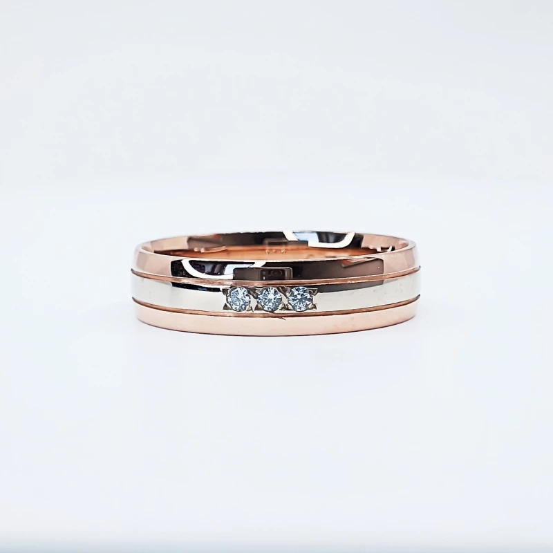 Auksinis vestuvinis žiedas su baltu auksu ir cirkonio akmenimis