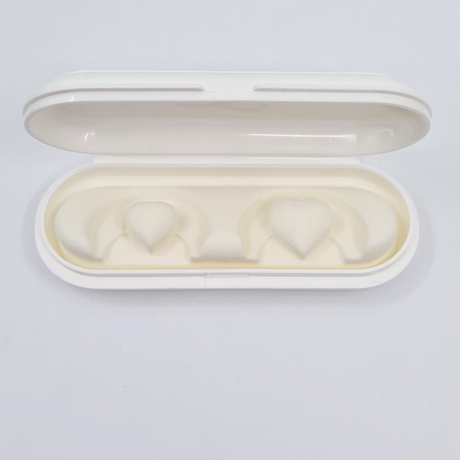Plastikinė vestuvinių žiedų dėžutė