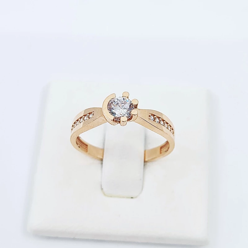 Auksinis žiedas su cirkonio akmenimis Z0070 2