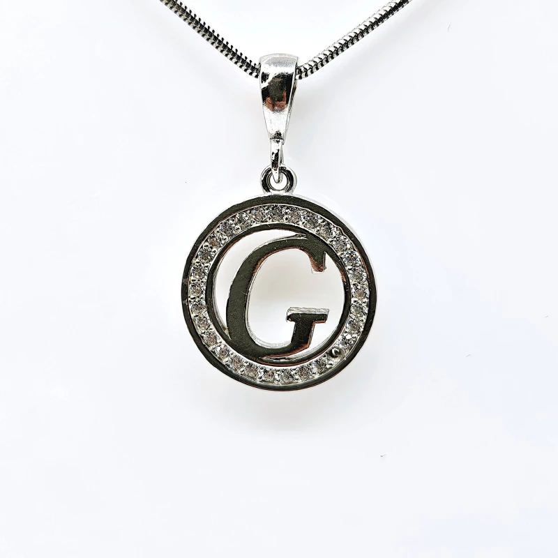 Sidabrinis pakabukas su cirkonio akmenimis 9P078
