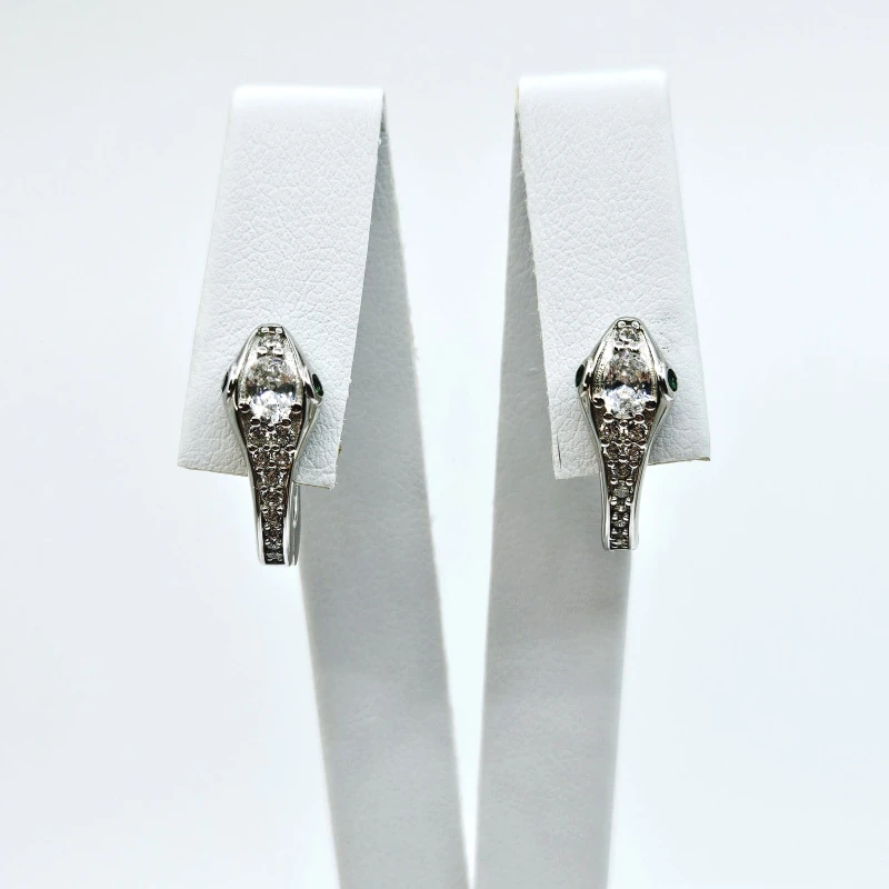 Sidabriniai auskarai su cirkonio akmenimis